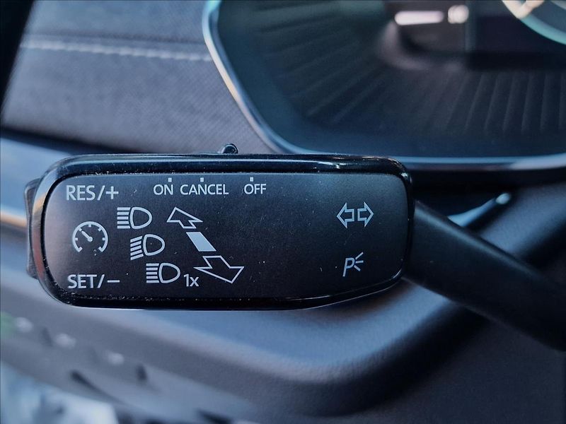 Škoda Octavia 2.0 TDI Style Tažné,ČR,1.Maj. - fotka 23 z 50