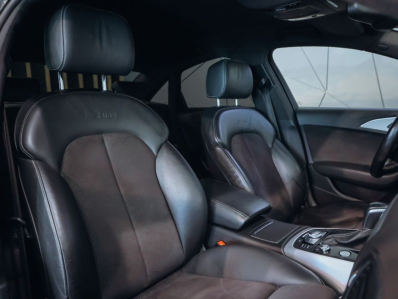 Audi A6 3.0 BiTDI, Quattro S-line - fotka 26 z 29