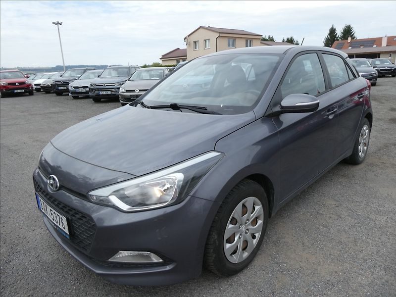 Hyundai i20 1,2 i 55kW koupeno v ČR,klima - fotka 3 z 35