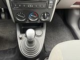Ford Fusion 1.6i, 74kW, Klima - náhled 11