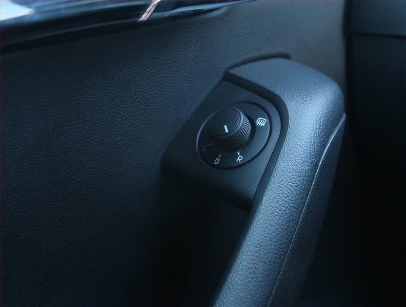 Škoda Octavia (2018) Style 1.6 TDI, ČR,1.maj, Kůže - fotka 21 z 23