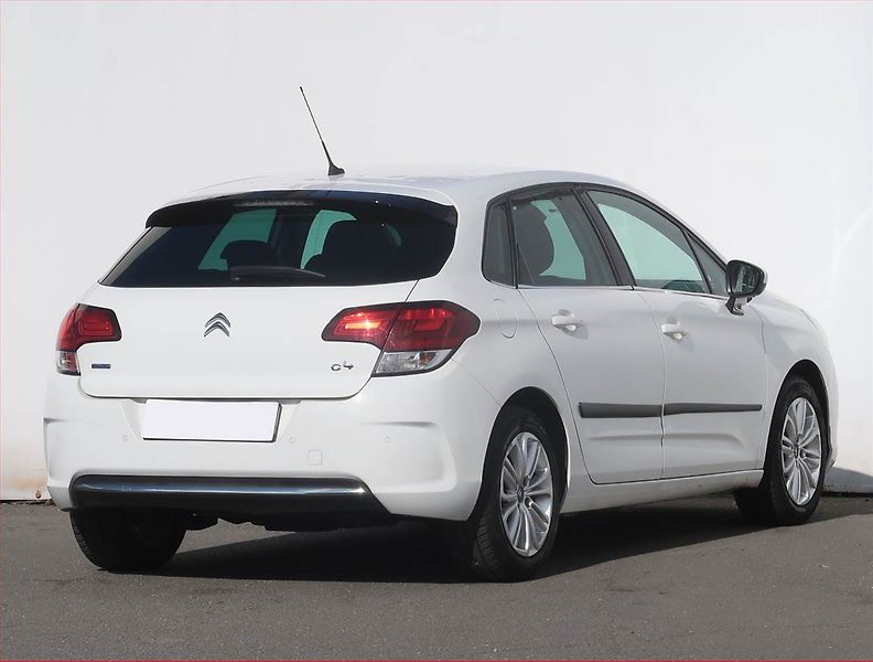 Citroën C4 (2016) 1.6 BlueHDi, nová STK - fotka 5 z 20