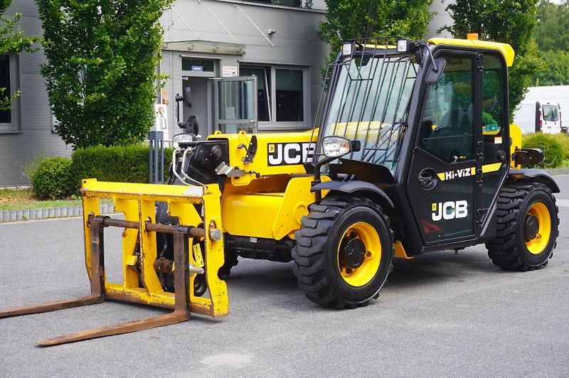 JCB (2022) 525-60T5 / 2022 / 860 MTH! - fotka 9 z 24