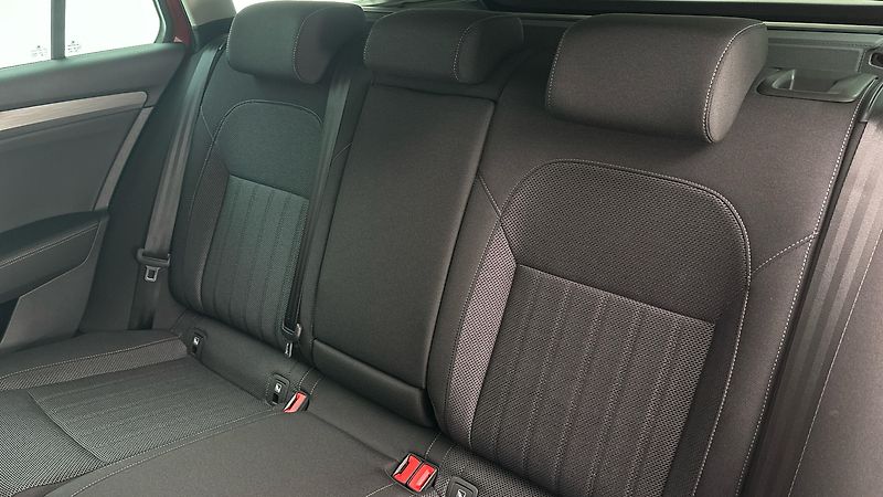 Škoda Superb 2.0 TDI DSG Style Combi - fotka 16 z 26