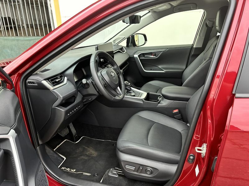 Toyota RAV4 2.5 HSD e-CVT AWD Exe. JBL - fotka 10 z 26
