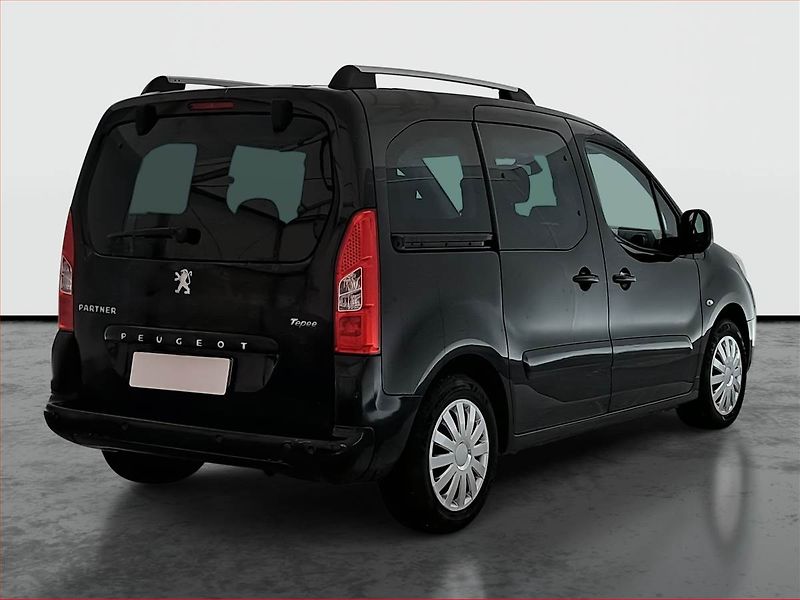 Peugeot Partner (2011) 1.6 HDi, 5Míst, 1Maj - fotka 5 z 18