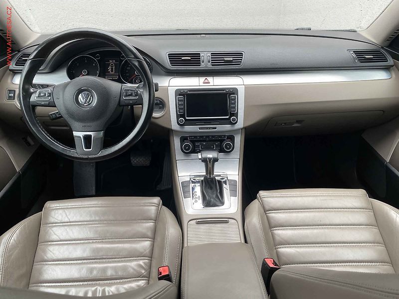 Volkswagen Passat (2009) 2.0 TDI, Highline, DSG - fotka 8 z 17