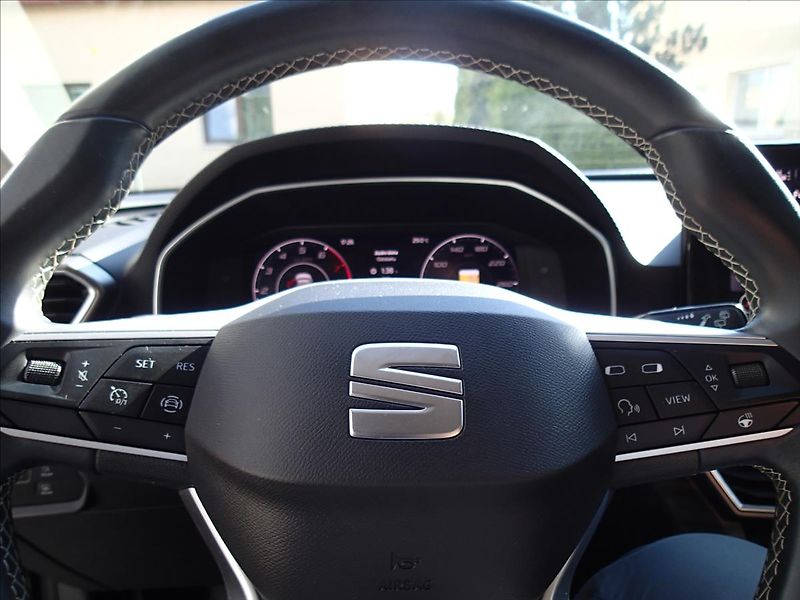 Seat Leon 1,5 eTSI,Execelent,DSG,Tažné - fotka 20 z 80