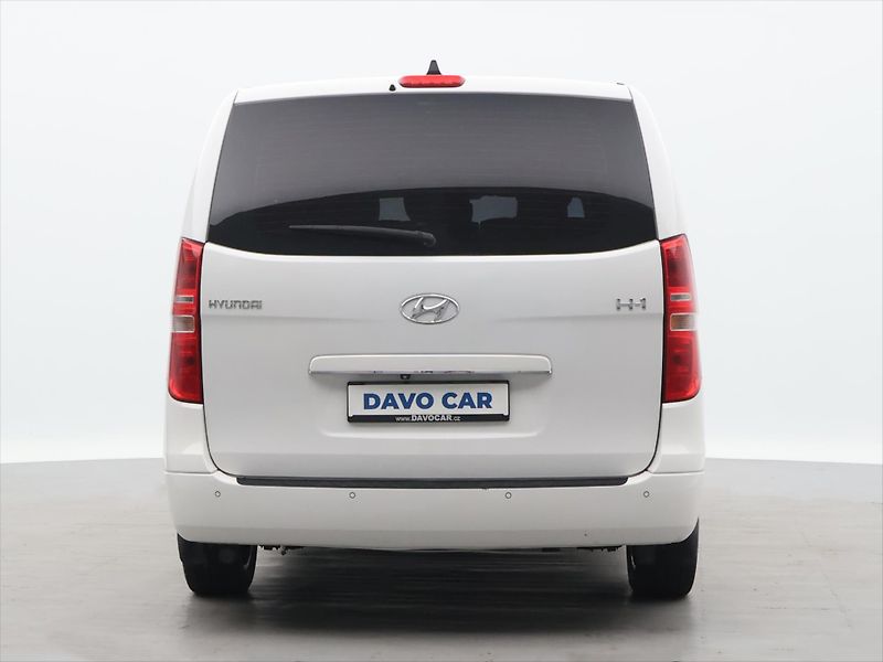 Hyundai H 1 Starex 2,5 CRDi 125kW Automat - fotka 6 z 32