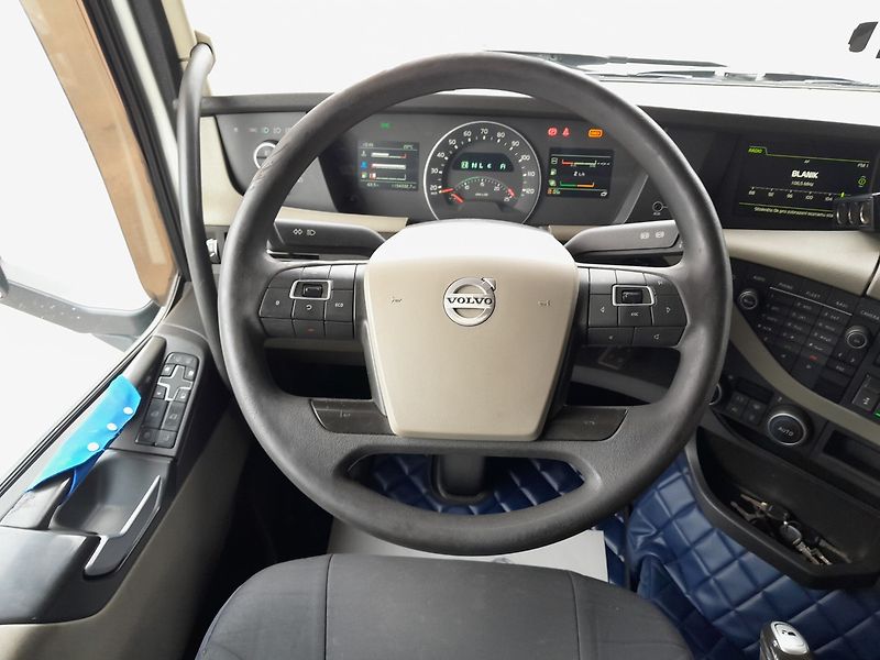 Volvo FH 500 LowDeck - fotka 27 z 39