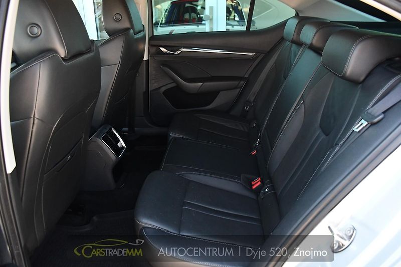 Škoda Octavia 2.0TDi 110kW DSG  - fotka 13 z 54