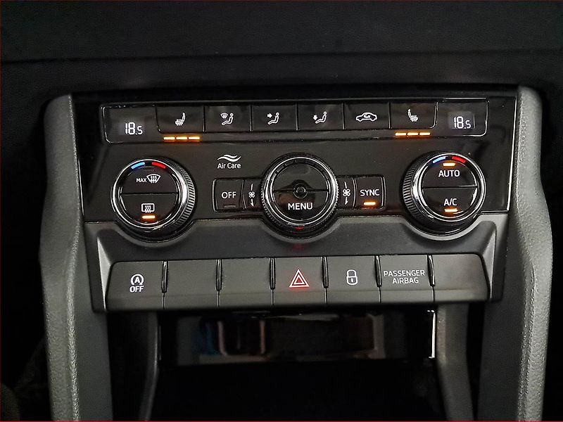Škoda Karoq (2021) Ambition 2.0 TDI - fotka 20 z 25