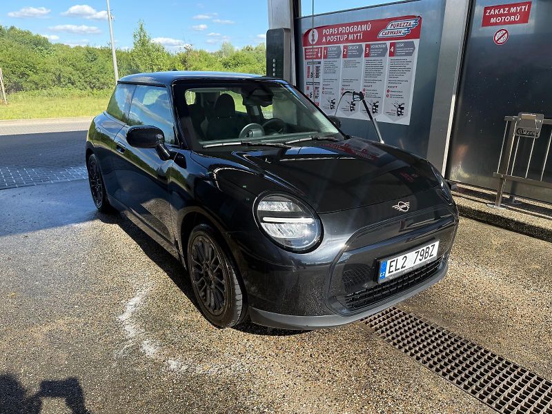 Mini Cooper (2024) New  - fotka 12 z 21