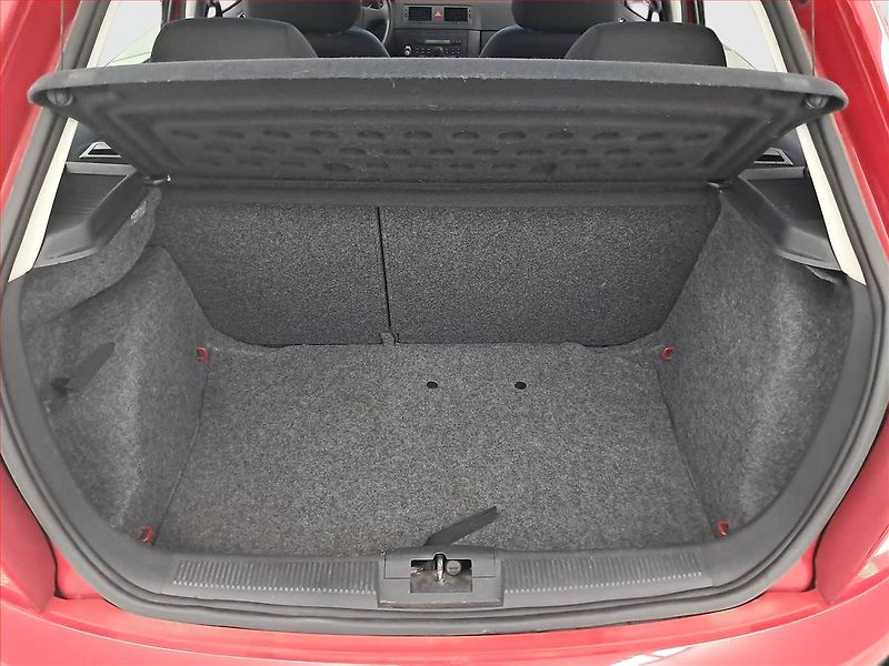 Škoda Fabia (2006) Ambiente 1.2, po STK, Tažné - fotka 13 z 14