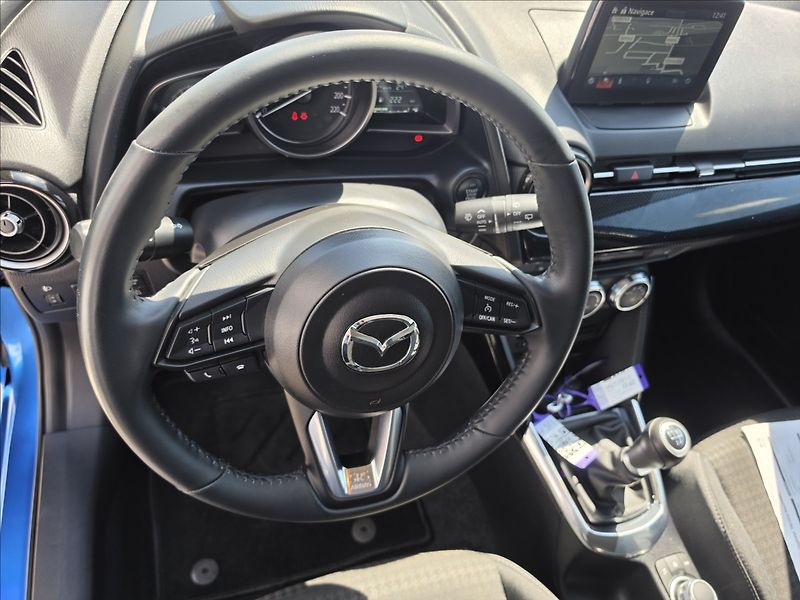 Mazda 2 1,5 Skyactiv G75 33tkm NAVI ST - fotka 13 z 43