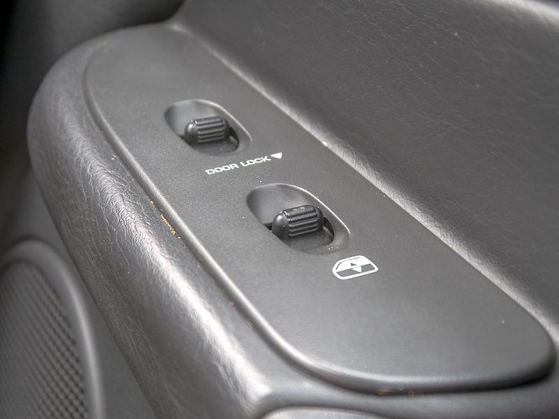 Dodge RAM (2004) 1500 Magnum Hemi GTX - fotka 30 z 44