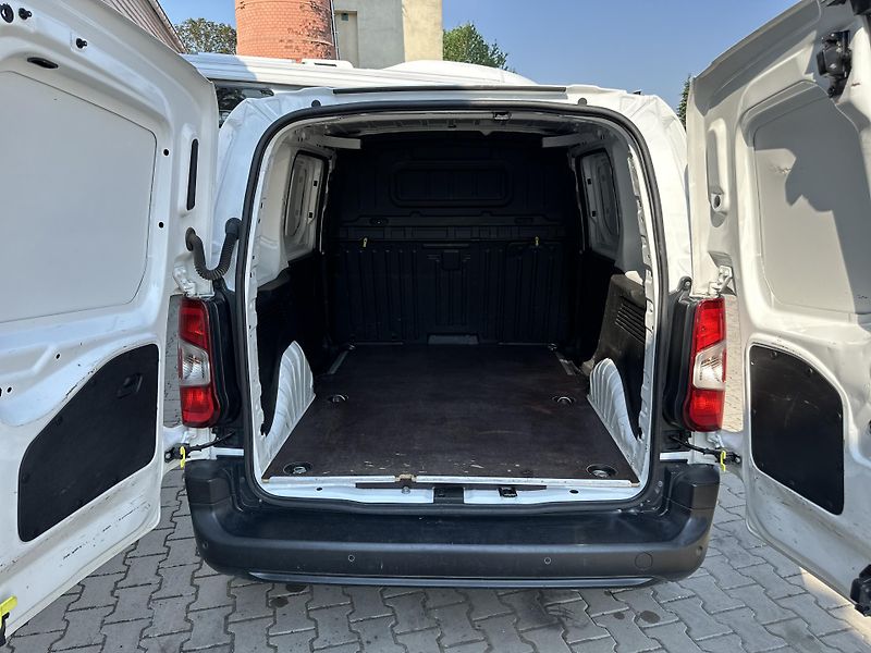 Opel Combo VAN-1.5CDTi-75KW-L1H1-KLIMA- - fotka 16 z 21