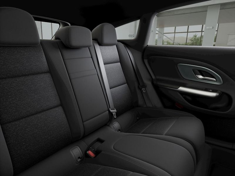 Mercedes-Benz CLA 1,5 200 4MATIC Shooting Brake - fotka 8 z 9