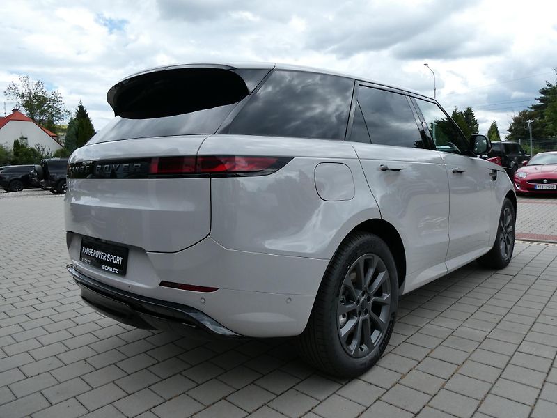Land Rover Range Rover Sport (2026) 3,0 Dynamic SE D250 - fotka 7 z 39