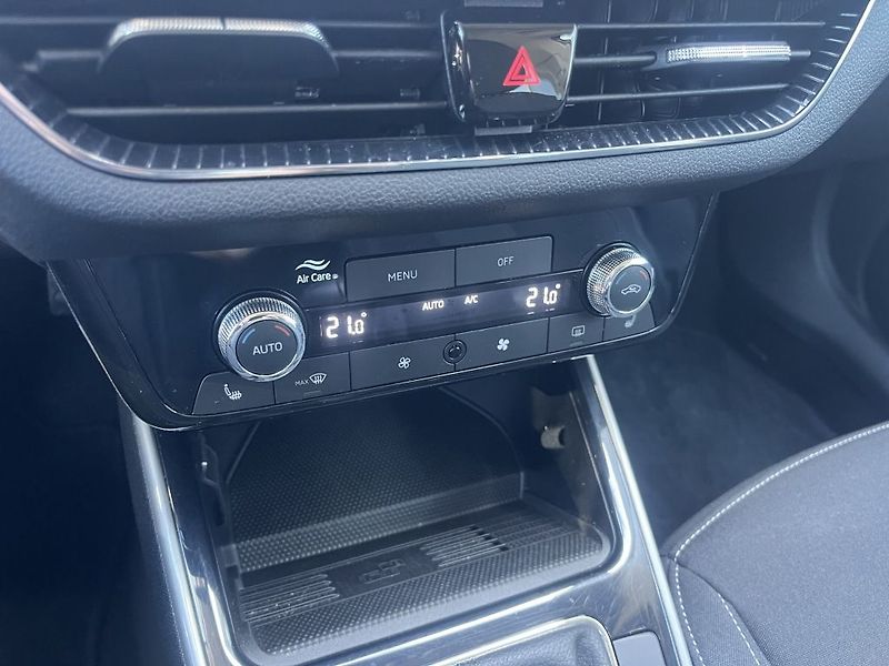 Škoda Fabia Top Selection 1.0 TSi 85 kW - fotka 20 z 28