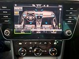 Škoda Superb (2024) COMBI GRT AMB TD 110/2.0 7DG - náhled 31