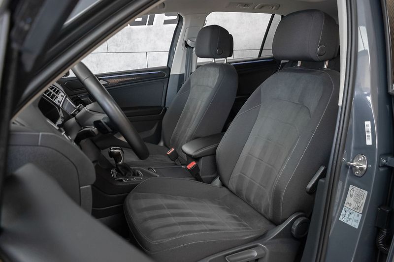 Volkswagen Tiguan 2.0TDI DSG*ACC*VIRTUAL*EL.KUFR - fotka 10 z 46