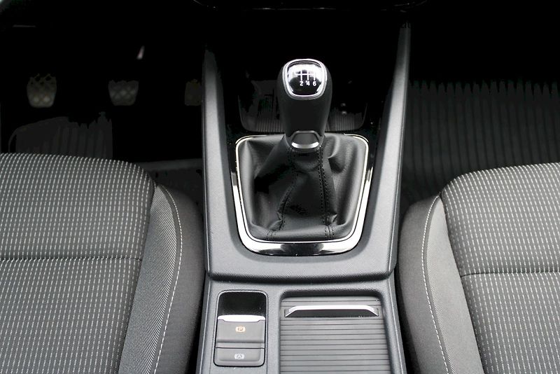 Škoda Octavia (2025) Selection 1.5TSI / 110kW 6°MP - fotka 17 z 24