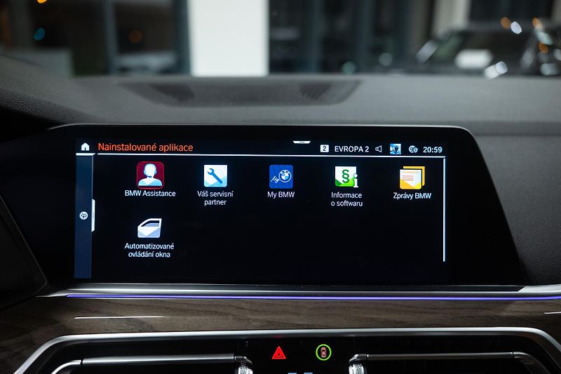 BMW X5 (2019) 30D 195 KW VZDUCH, PANO - fotka 34 z 46