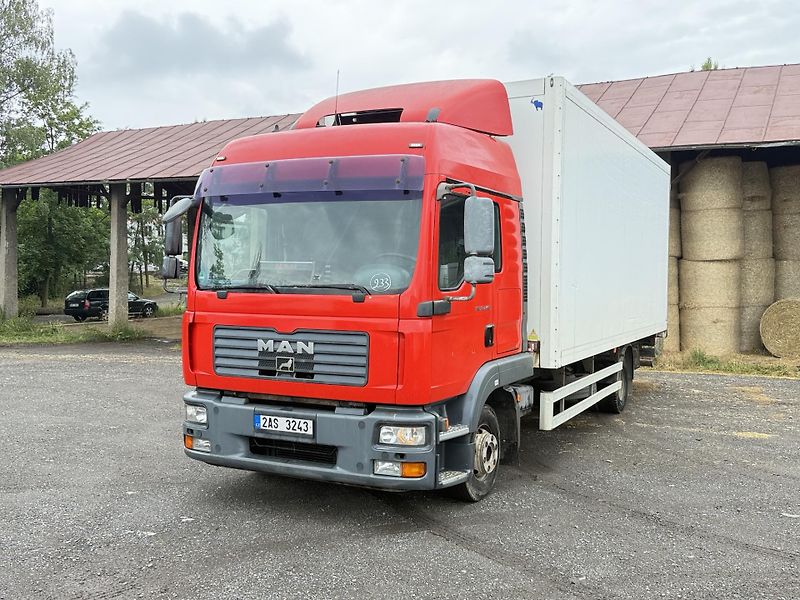 MAN TGL (2007) 12.240 CARRIER XARIOS 600 - fotka 1 z 16