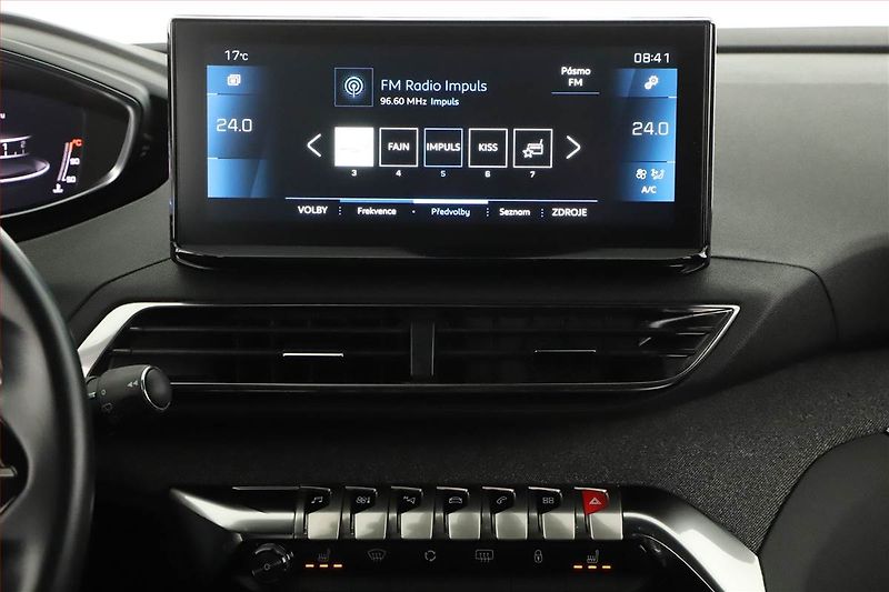 Peugeot 5008 (2023) PureTech 130 - fotka 12 z 20