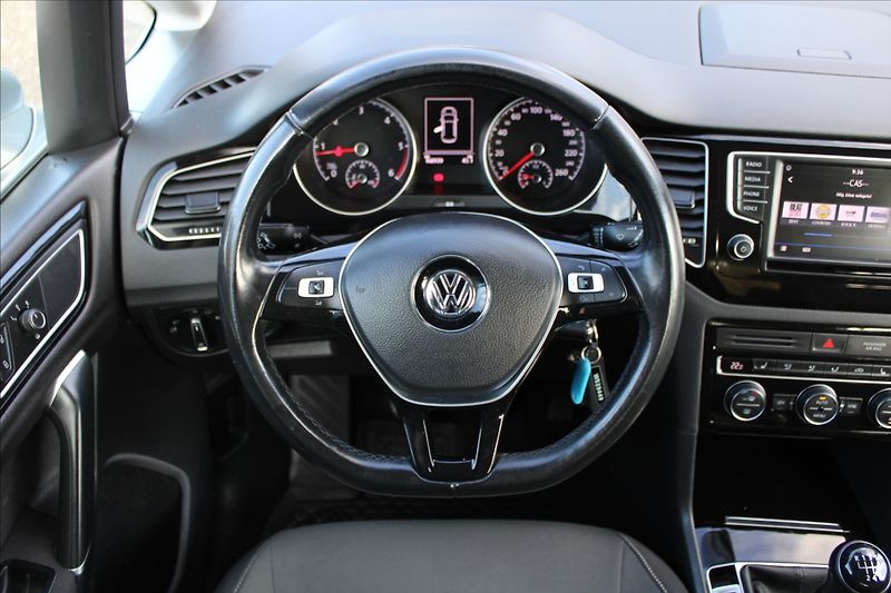 Volkswagen Golf Sportsvan 2,0 TDI  HIGHLINE - fotka 9 z 30