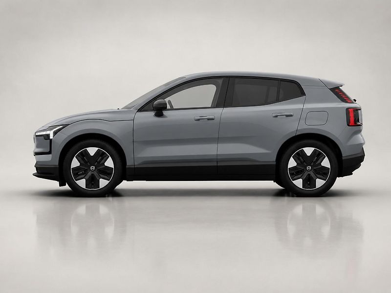 Volvo EX30 (2026) P5 Long Range PLUS - fotka 3 z 15