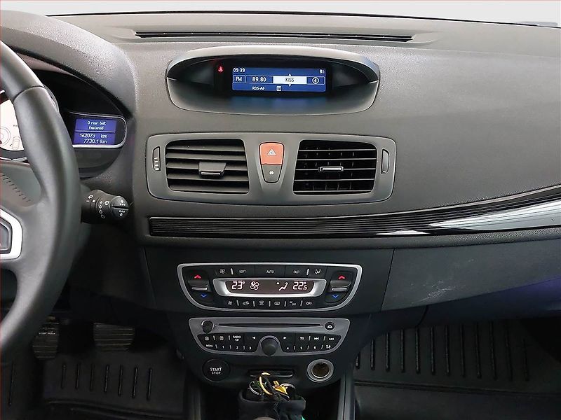Renault Mégane (2011) 1.6 16V, LPG, Tempomat - fotka 10 z 14