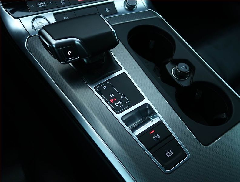 Audi A6 (2020) Sport 50 TDI - fotka 13 z 20