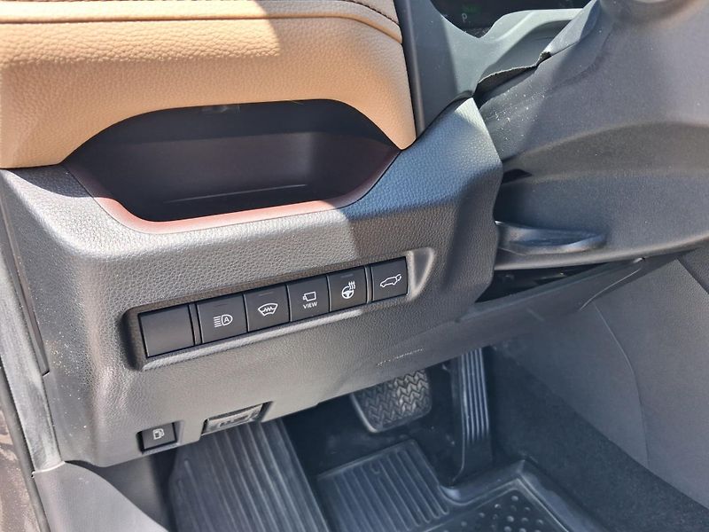 Toyota RAV4 2.5 HSD e-CVT AWD Executive - fotka 13 z 24