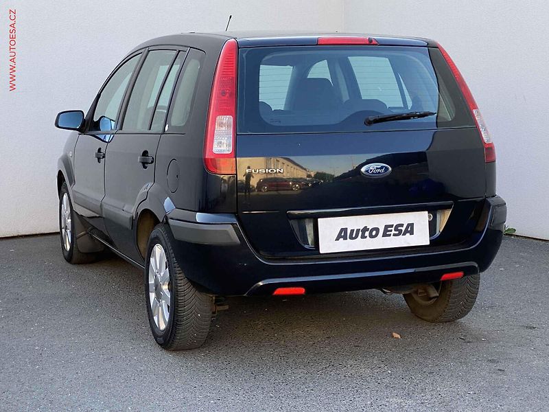 Ford Fusion (2009) 1.4i, 1.maj,ČR, Klima - fotka 6 z 17