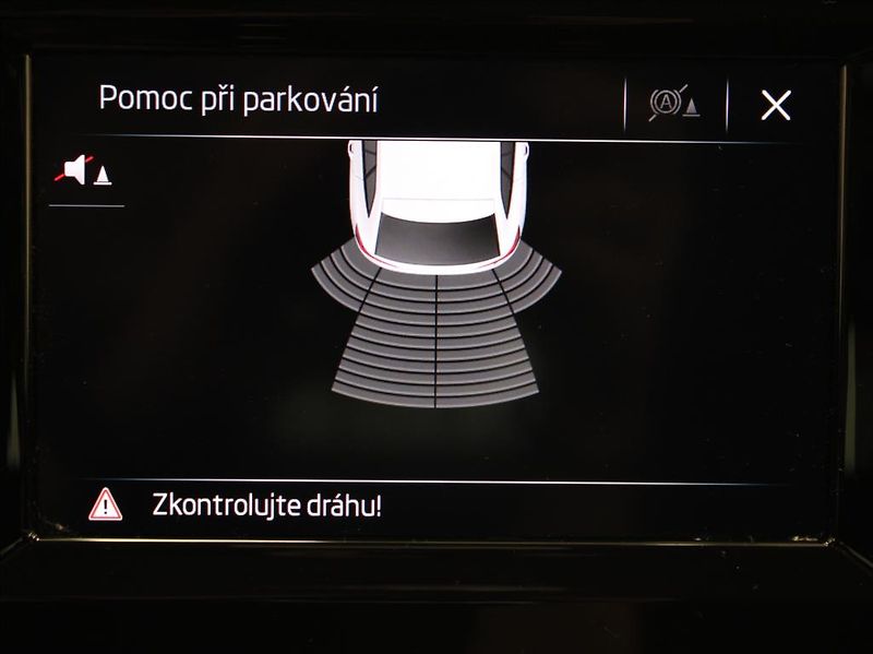 Škoda Scala 1,0 TSi 85kW Ambi. PLUS 59tkm! - fotka 13 z 23