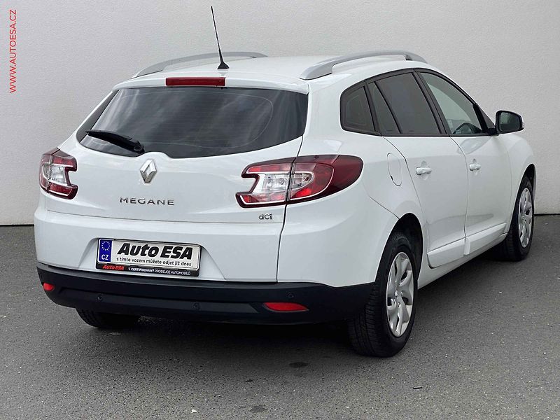 Renault Mégane (2016) 1.5 dCi, ČR, AC, tempo, park - fotka 4 z 16