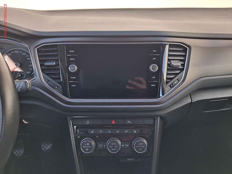 Volkswagen T-Roc (2019) 1.5 TSi, Comfortline, TZ - fotka 12 z 16