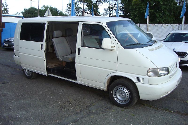 Volkswagen Transporter (2000) T4,2.5 TDi,ČR,Nová STK 8/2028 - fotka 30 z 54