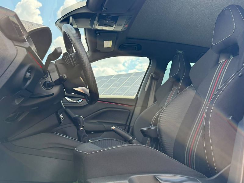 Škoda Kamiq Monte Carlo 1,5 TSI 110 kW 7° - fotka 8 z 38
