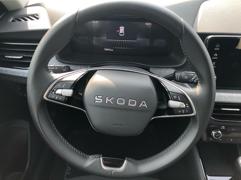 Škoda Scala 1.0 TSi SELECTION - fotka 17 z 28