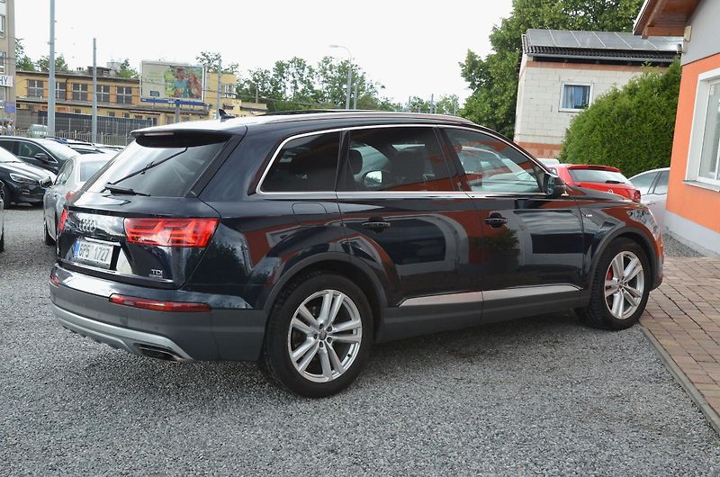 Audi Q7 (2015) 3.0 TDi Quattro S-LINE / ČR - fotka 6 z 47