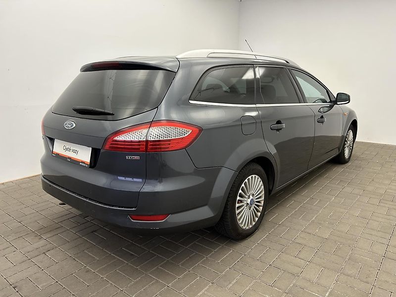 Ford Mondeo 2.0 TDCI Titanium - fotka 2 z 22