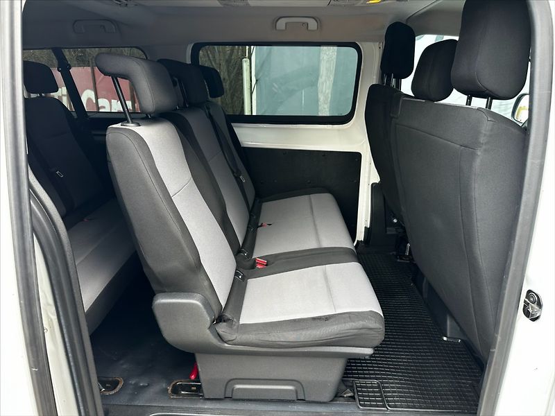 Toyota ProAce 2,0 2.0D-4D 110kW 9 MÍSTNÉ-CZ! - fotka 13 z 33