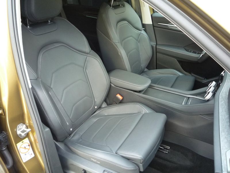 Škoda Kodiaq (2025) 2,0TDi 142kW DSG 4x4 Exclusive - fotka 18 z 23