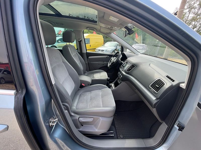 Volkswagen Sharan 2.0TDI 103kw*7MÍST*EL.DVEŘE - fotka 18 z 39