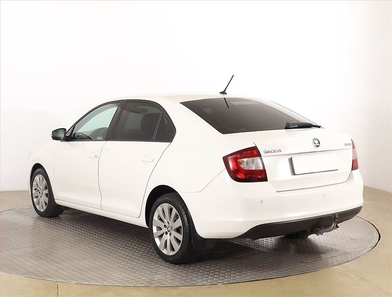 Škoda Rapid (2018) 1.4 TDI, Serv.kniha, Tempomat - fotka 4 z 17