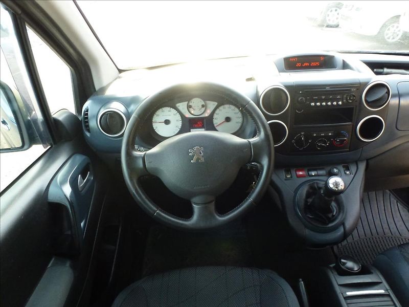 Peugeot Partner Tepee 1,6 TeePee HDI 92 k Active - fotka 27 z 44