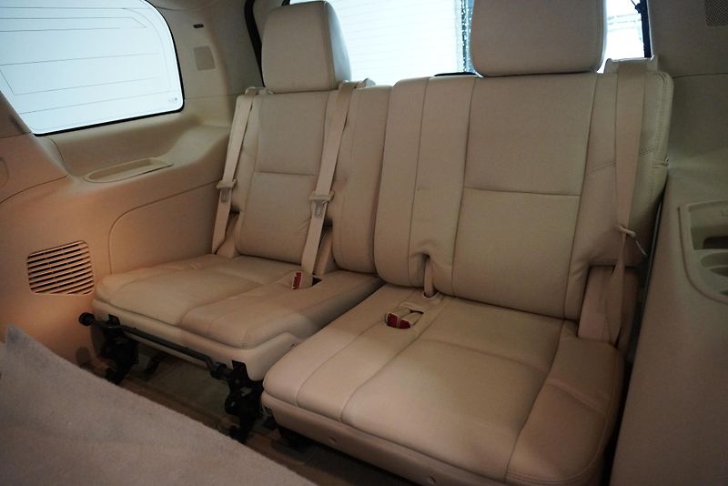 Cadillac Escalade 6,2I V8 4WD AUT. - fotka 30 z 32